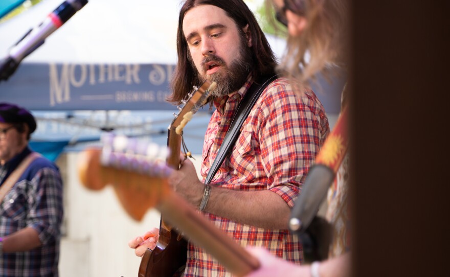 M Ross Perkins performs at IndieCraft on Friday, May 19, 2023 in Springfield, Ohio (Ruthie Herman for WYSO)