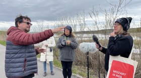 Matthew Burtner leads a community sound workshop in Elberta. Those recordings are featured in a new piece of music called "Estuary and Crossing." (Photo: Arlene Sweeting / WUWU Community Radio)