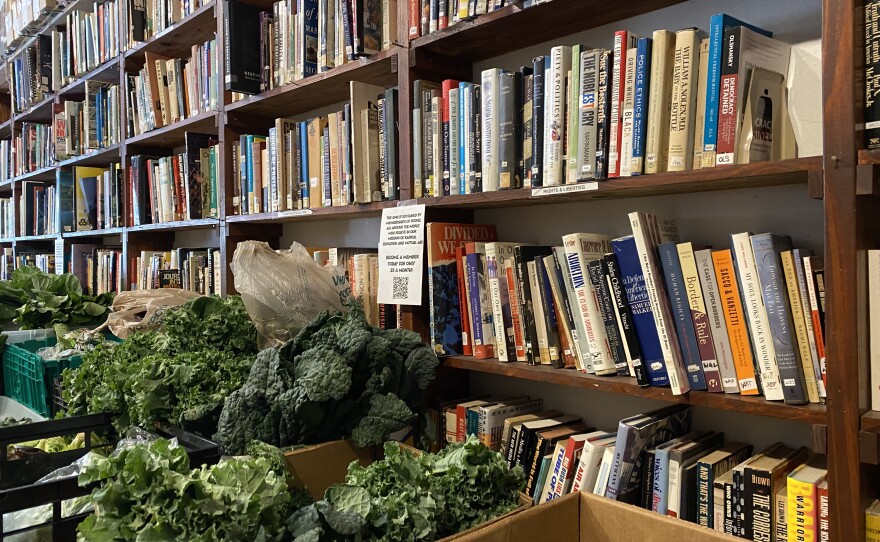 Visitors can choose from a variety of fresh produce, bread, snacks and nonperishable foods. (Nicolette De Value/WUFT News)