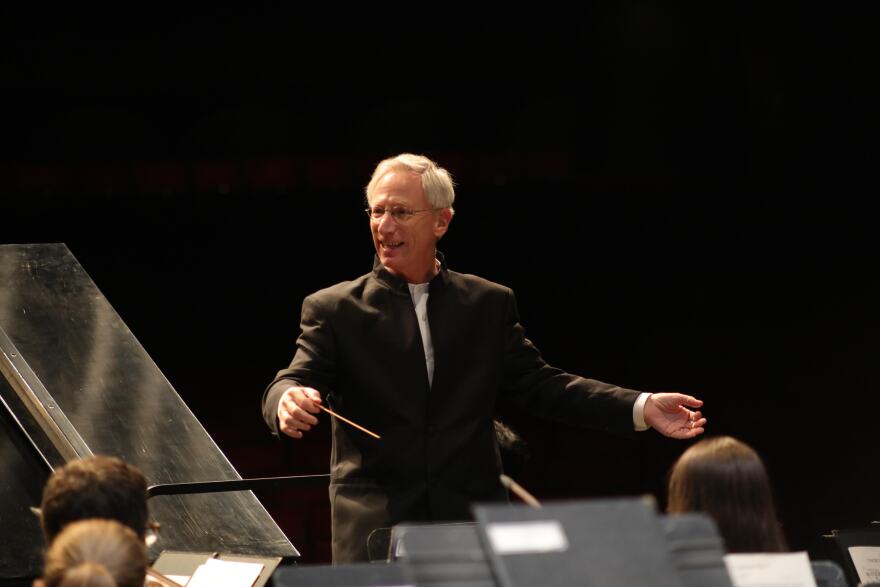 Maestro David Itkin conducts the Abilene Philharmonic Orchestra
