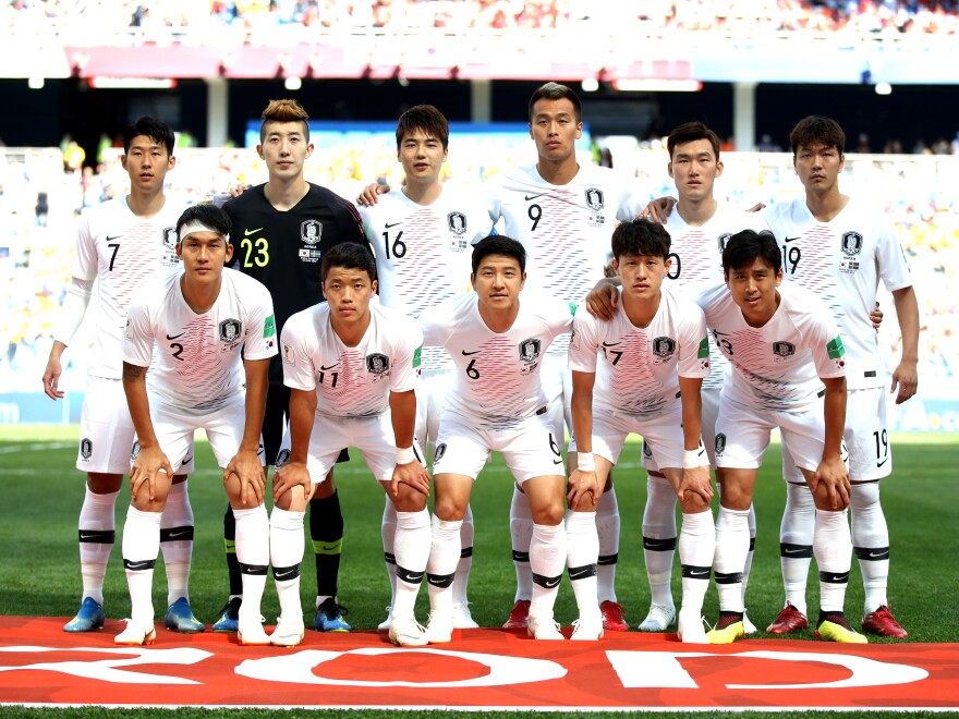 The South Korean soccer team poses for a photo prior to the 2018 FIFA World Cup match against Sweden at Nizhny Novgorod Stadium on June 18, 2018 in Nizhny Novgorod, Russia.