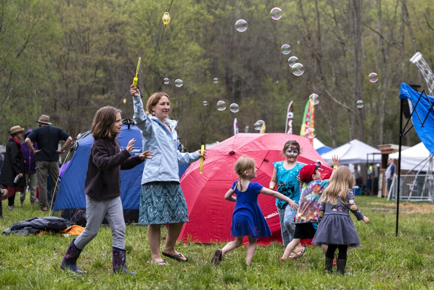 2018CheatFestBubbles1_0.jpg
