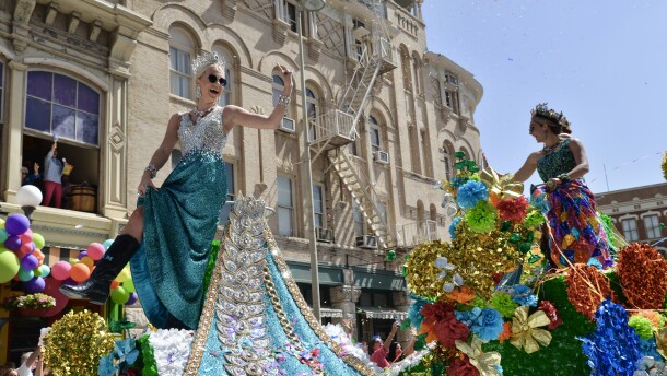 Duchesses show off their boots and wave to the crowds in 2022.