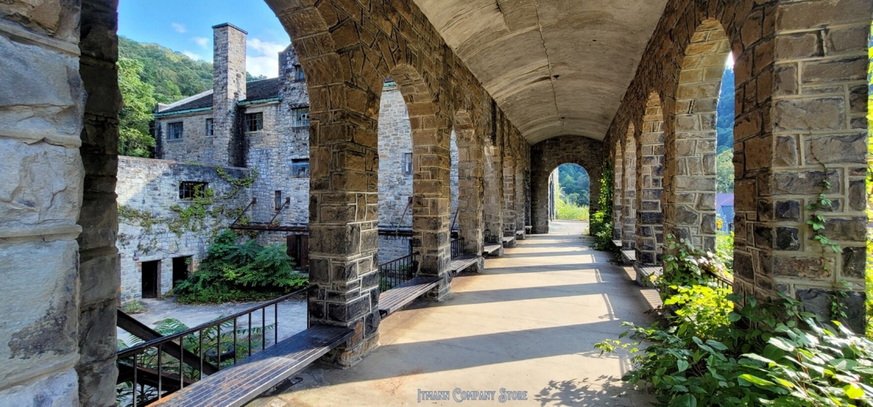 ItmannComp_Walkway.jpg