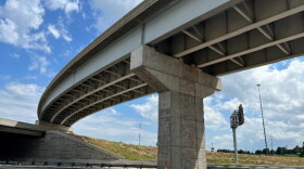 The northbound U.S. Route 65 to westbound I-44 flyover ramp in Springfield.