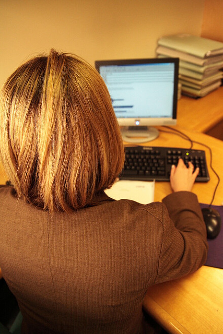 WorkingWoman_RicardoMotti.jpg
