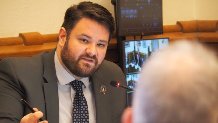 Sen. J.D. Ford, D-Indianapolis, questions Sen. Scott Alexander, R-Muncie, about his bill, which would regulate paid political influencers as lobbyists.