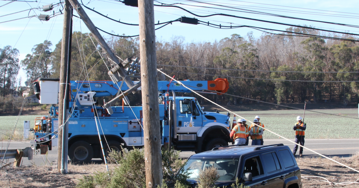 Pair of auto crashes knock out power to thousands on the Central Coast