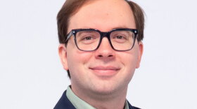 portrait: Andrew Roth