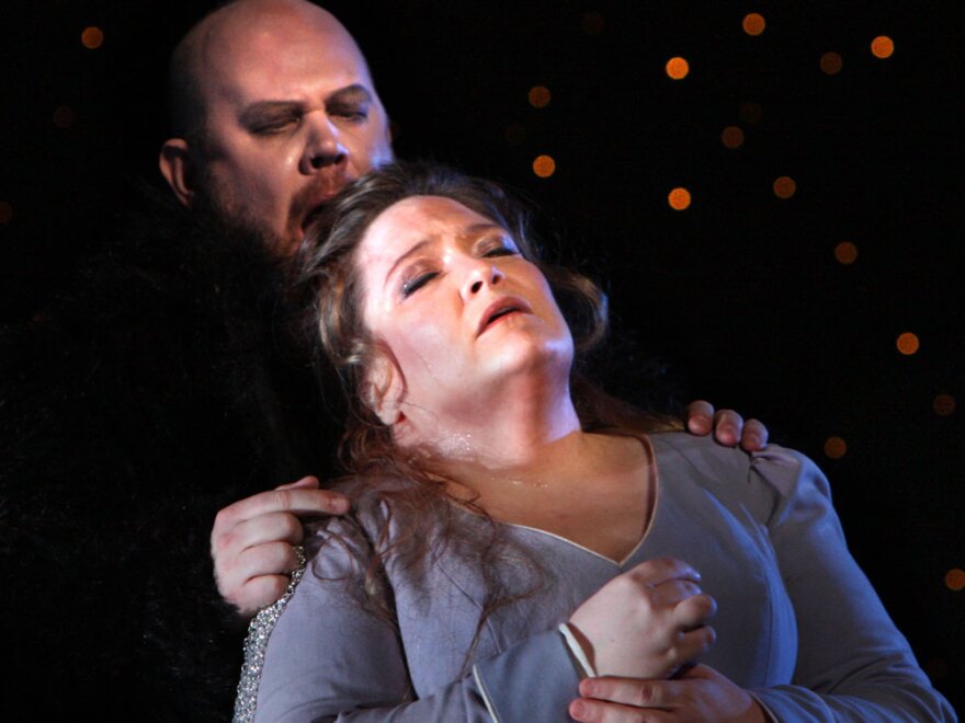 <p> Jennifer Wilson, Alan Held and Jennifer Wilson in the Washington National Opera's 'The Flying Dutchman," March 2008.</p>