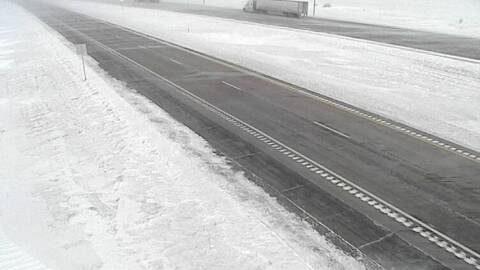 An ND DOT camera looks south along I-29