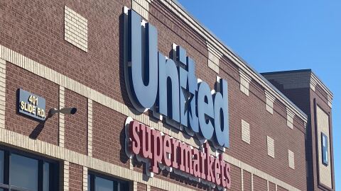 United Supermarkets location on Slide Road in Lubbock, TX.