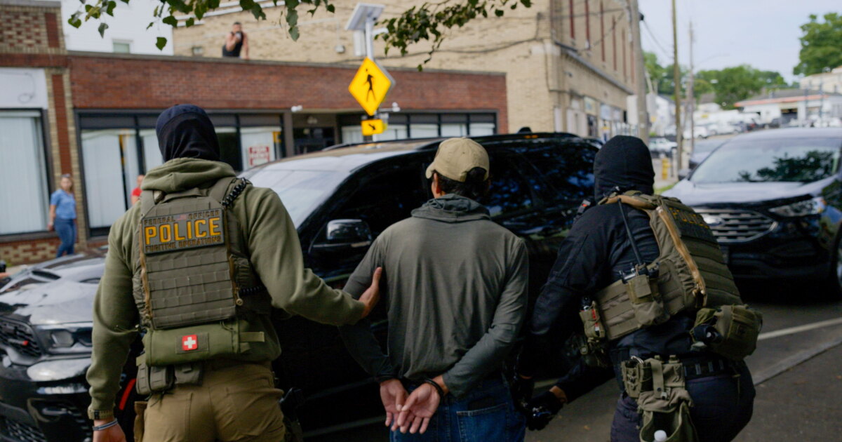 Guatemalan father detained by ICE while driving to work in Stamford