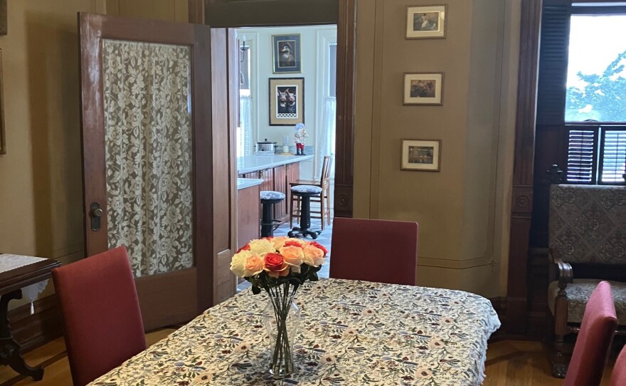 The dining room at Hilltop Inn (Jonathan Turner/WVIK News)