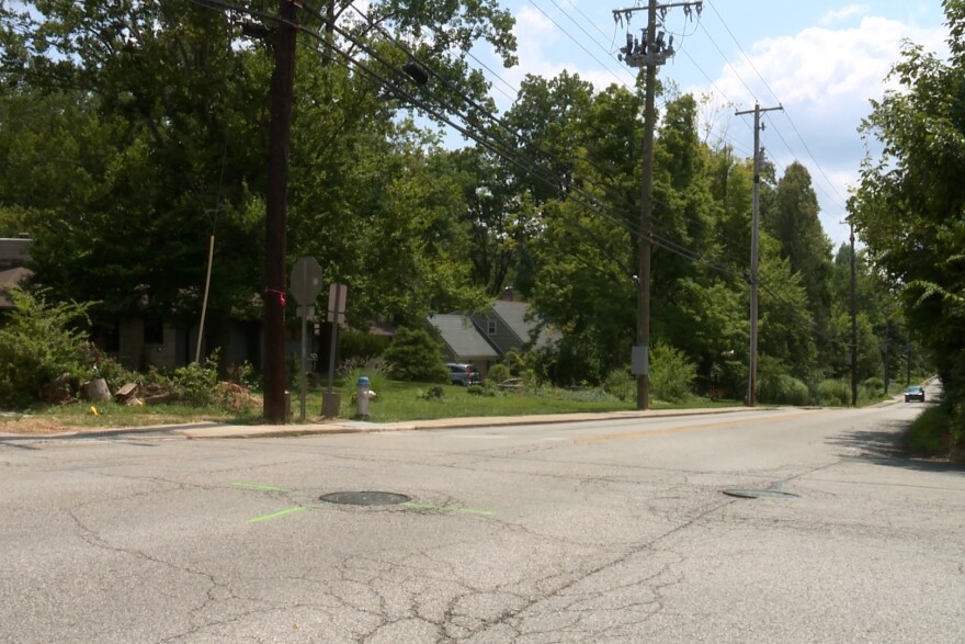 Many residents living along High Street feel unsafe walking on the existing sidewalk.