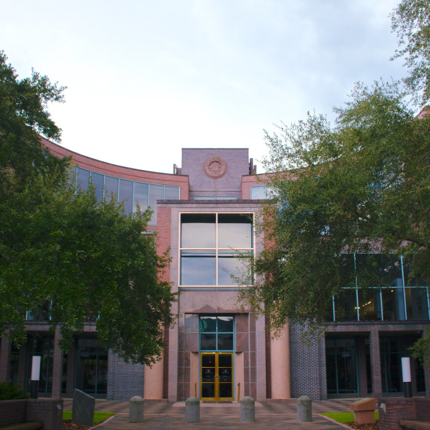 exterior of Tallahassee City Hall