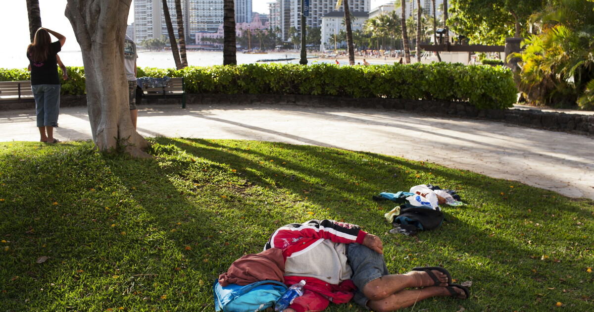 Hawaii Lawmakers Want to Fly Homeless Back to Mainland | KNKX Public Radio