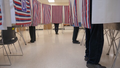 Voters cast their ballots in the 2022 primary election in Anchorage on Aug. 16, 2022. (Matt Faubion/Alaska Public Media)