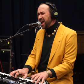 Pyzow! performing live in Studio A