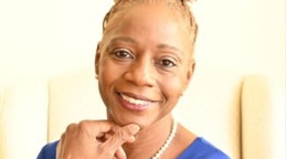 Dr. Rosenna Bakari is a psychologist, empowerment expert and author of ‘Seven Exits: Leave Behind What No Longer Serves You.’