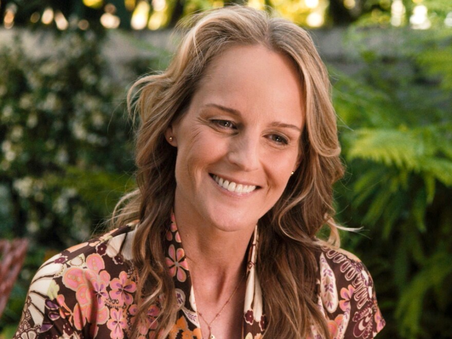 Cheryl (Helen Hunt), a sex surrogate, is a strict professional who allows her clients only six sessions — but something about Mark gets past her guard.