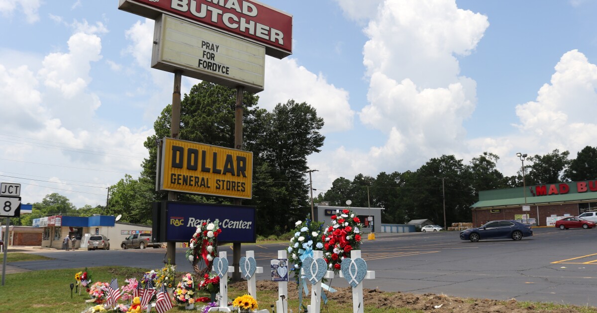 Governor, legislators visit Fordyce one week after deadly shooting