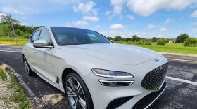 2024 Genesis G70 AWD 3.3T Sport Prestige right front