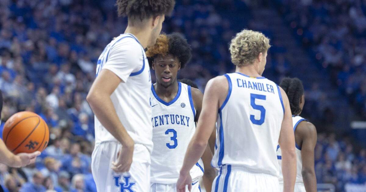 Three-Point Barrage Leads No. 19 Kentucky Past Tennessee Tech
