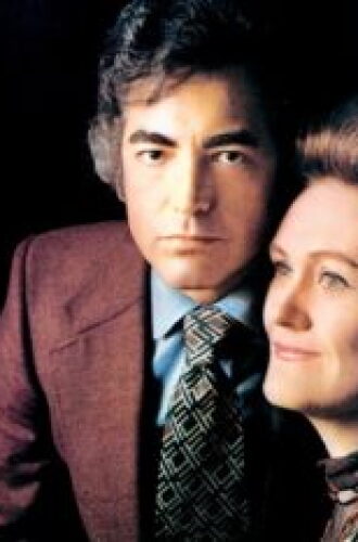 Richard Bonynge and Joan Sutherland photographed for DECCA