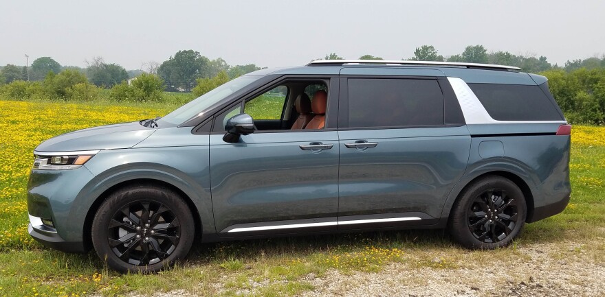 2019 Kia Carnival Review