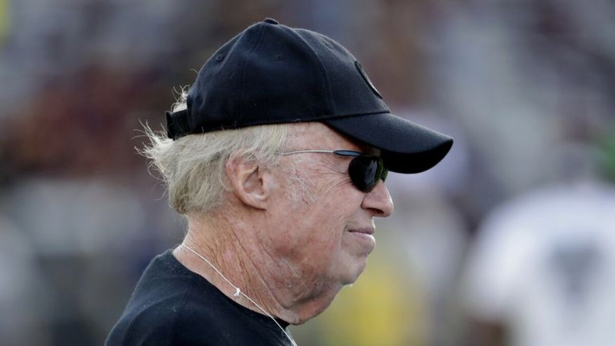 Phil Knight spends big to help Oregon Republicans regain power in state Legislature | Jefferson Public Radio