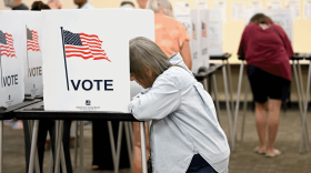 Teresa Vigil fills out her ballot on June 2, 2026, at the Doña Ana County Government Center. (Leah Romero for Source NM)