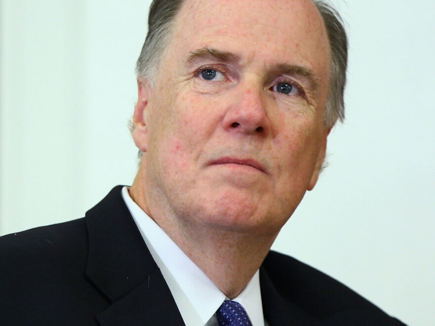 U.S. Deputy National Security Adviser Thomas Donilon has urged the White House to decrease American commitments to Iraq and Afghanistan.