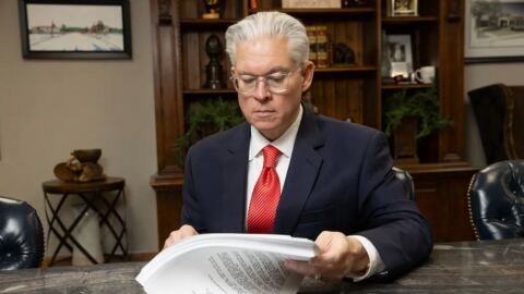 Oklahoma City attorney Charles Weddle examines decades-old whistleblower files that condemn State Farm's claims practices.