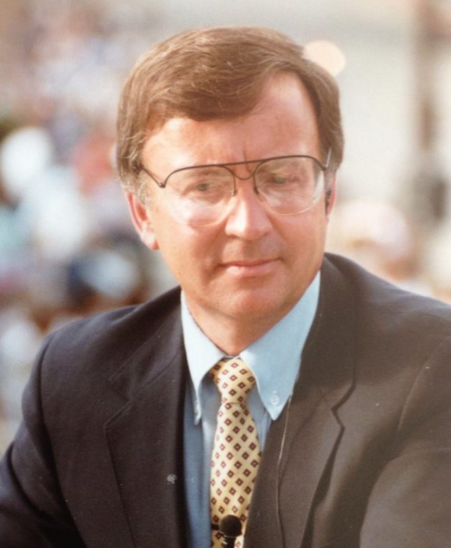 Dave Nixon, Sr. broadcasting during Sioux City's Rivercade Parade