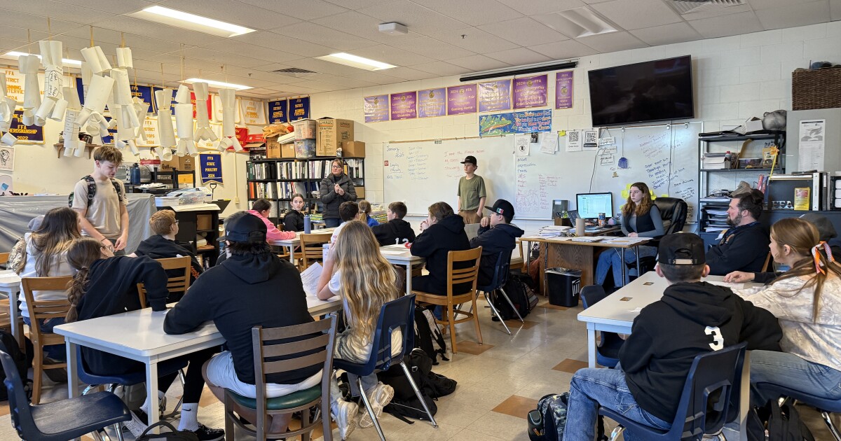 Oregon has the second-highest chronic absenteeism rate. A UO institute has some research-backed solutions.