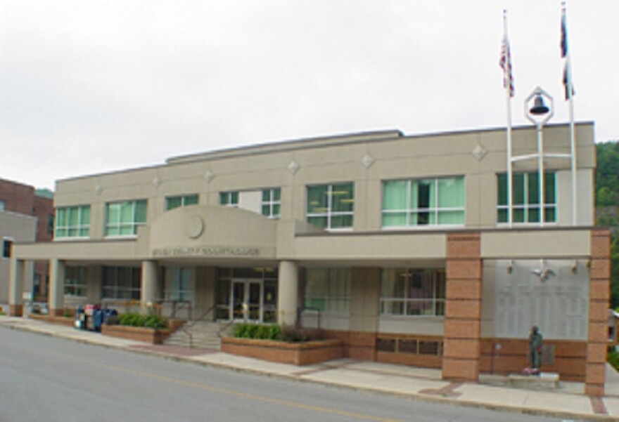 Letcher County Courthouse in Whitesburg