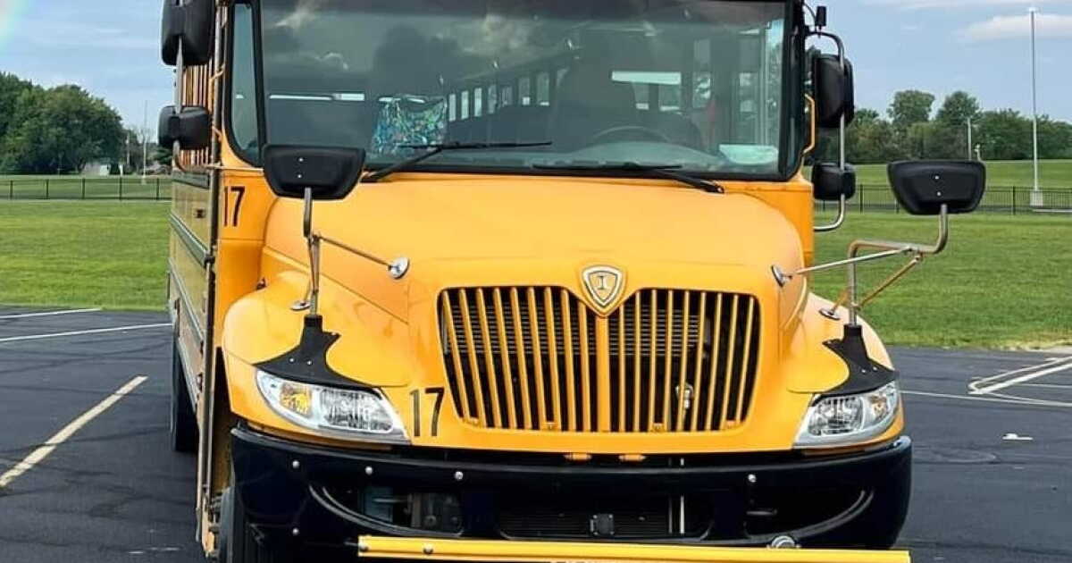 Student dies, more than 20 others injured in Clark County school bus ...