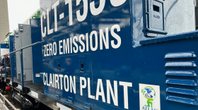 <i>The two new electric locomotives will save 40 thousand gallons of diesel fuel a year and emit no CO2.&nbsp;</i> 