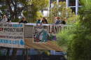 Bridge-protest-PB-9/18