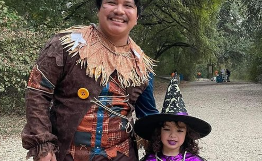 Costumed kids and parents at Brackenridge