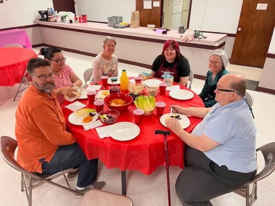 Crosswalk 2 Life spring cooking class