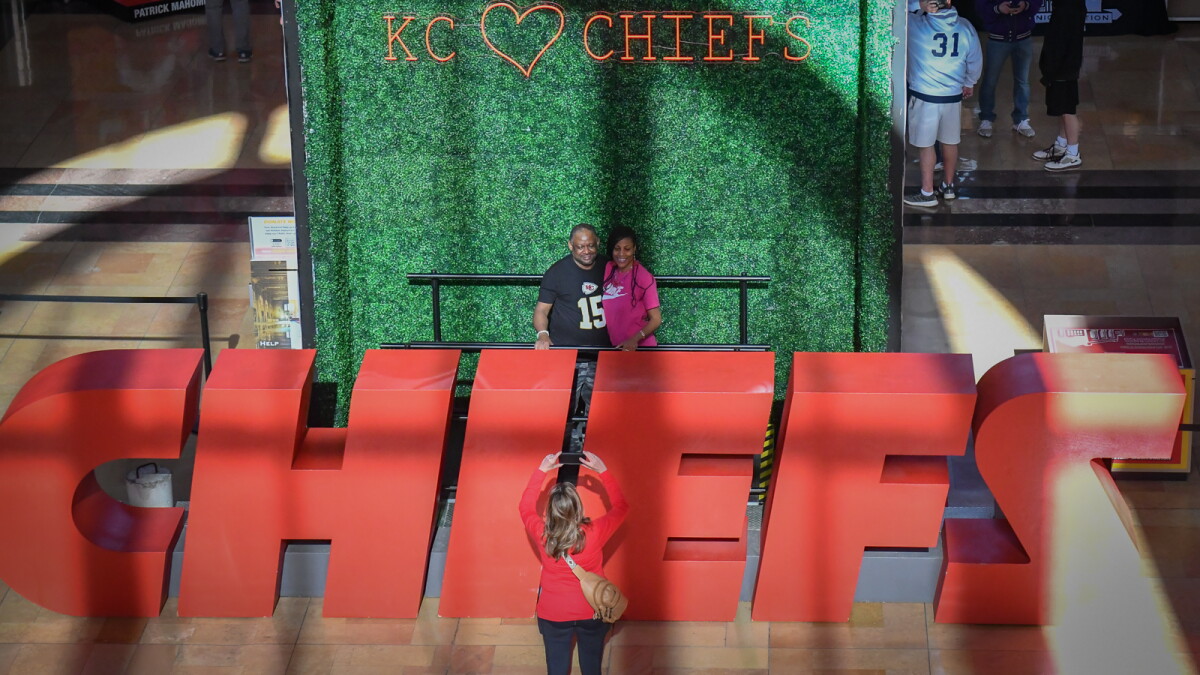 How much did Kansas City Chiefs fans spend on the Super Bowl? - Vimarsana News