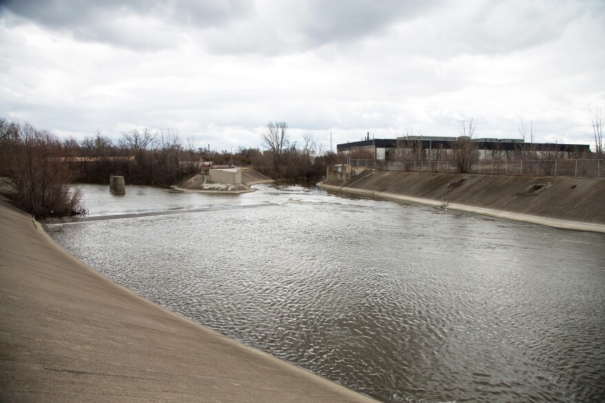 From April 2014 to October 2015, the Flint River served as Flint's water source. During the same period, cases of Legionnaires' disease increased from less than a dozen per year to about 45 per year, and 12 people died of the waterborne disease.