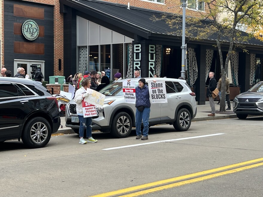 Dozens of Post-Gazette workers cross picket line as newsroom strike enters  Day 2