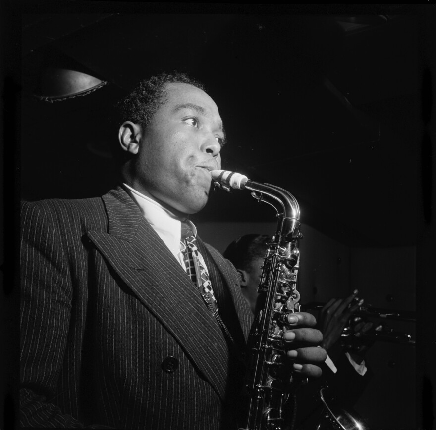 charlie_parker_in_1947_--_photo_by_william_p._gottlieb.jpg