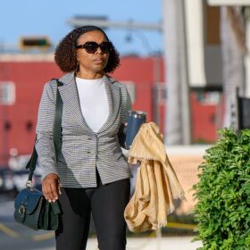 Convicted former Office of Management and Budget Director Jenifer O'Neal walks into District Court on St. Thomas during public corruption trial.