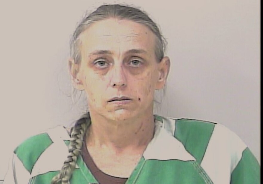 40-year-old Brooke Lynne Hinkle was arrested and charged with child neglect, possession of cocaine, and possession of drug paraphernalia