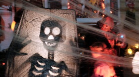 A Halloween scene can be viewed outside of a Brooklyn home on Halloween night on Oct. 31, 2015. (Spencer Platt/Getty Images)