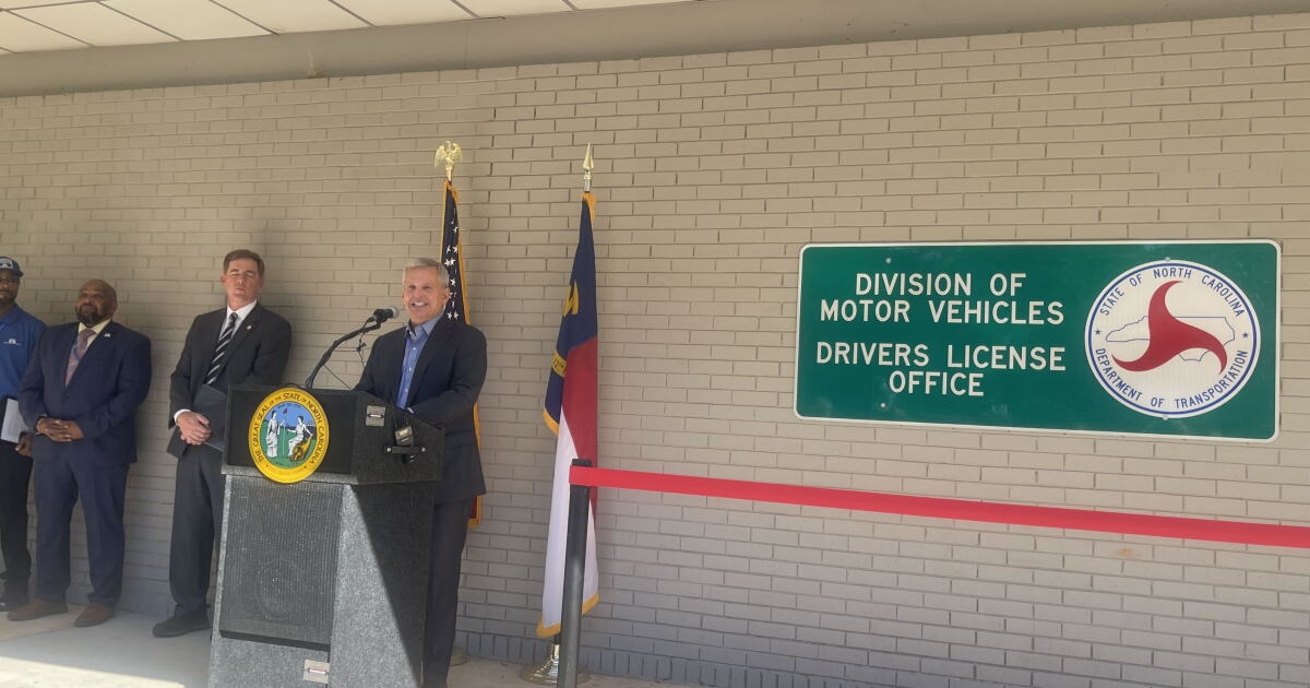 Gov. Stein touts quicker wait times at the DMV